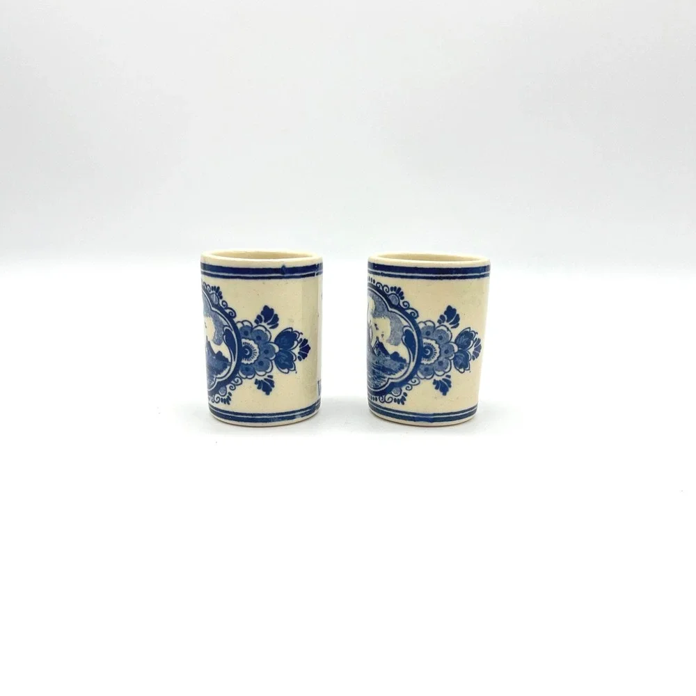 Vintage Vandermint Delft Blue Ceramic Shot‎ Glasses Windmill Dutch Barware